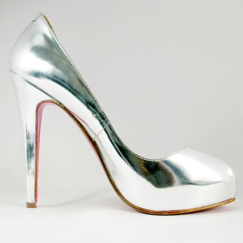 Christian Louboutin very prive shine leather Shoe